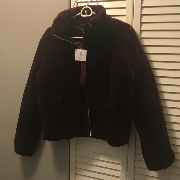 NWT red velvet puffer bomber jacket utility - Picture 3 of 4